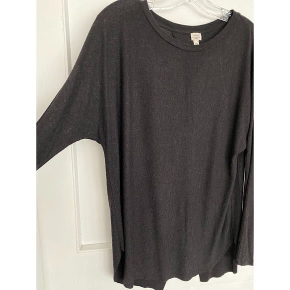 Wilfred  Split Back Shirt - Picture 3 of 7